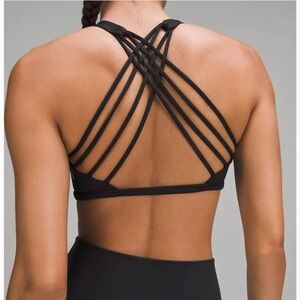 NWOT Lululemom Free to be Bra